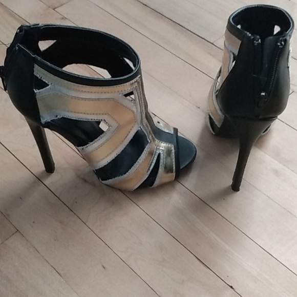 Shoes - Picture 2 of 3